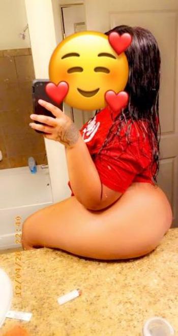  984-333-3221, 23  female escort, Raleigh
