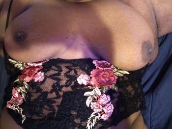  919-737-3717, 23  female escort, Raleigh