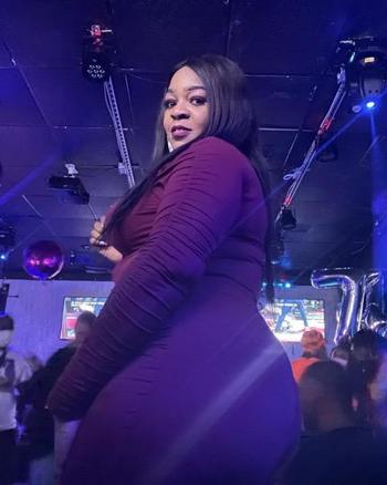 Nichole, 27  female escort, Raleigh