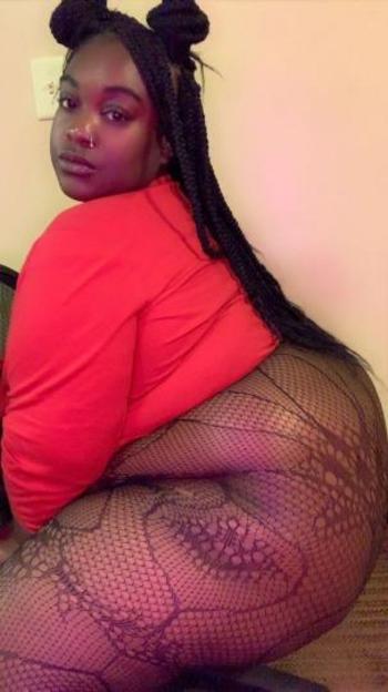 Rose, 27  female escort, Raleigh