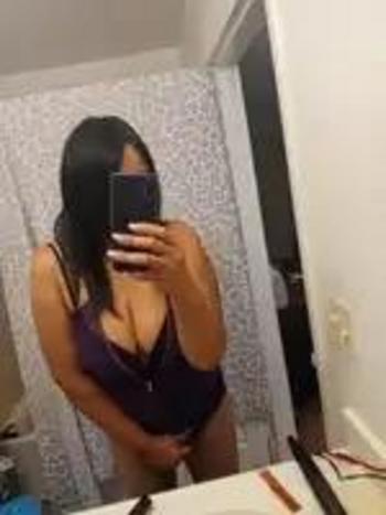 Amber, 32  female escort, Raleigh