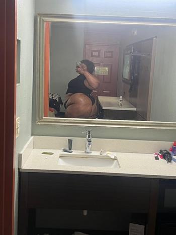 Juicy, 23  female escort, Raleigh