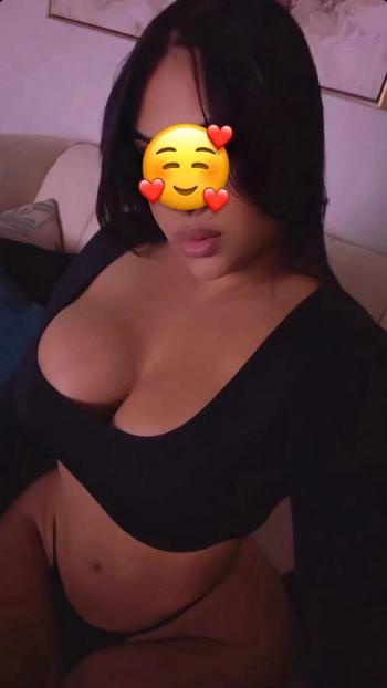 Charlotte, 24  female escort, Raleigh