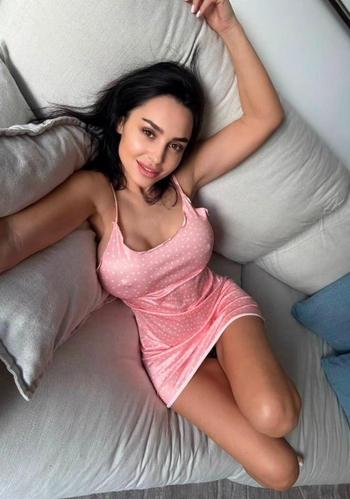 360-682-0337, 27  female escort, Raleigh