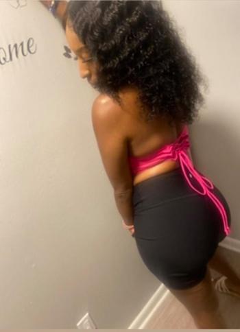 Toxic, 24  female escort, Raleigh